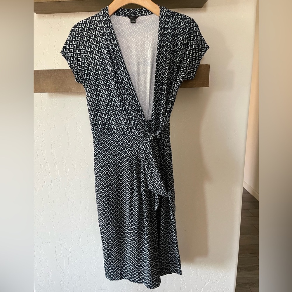 Ann Taylor| Geometric Pattern Midi Length Wrap Dress, Size 0•••